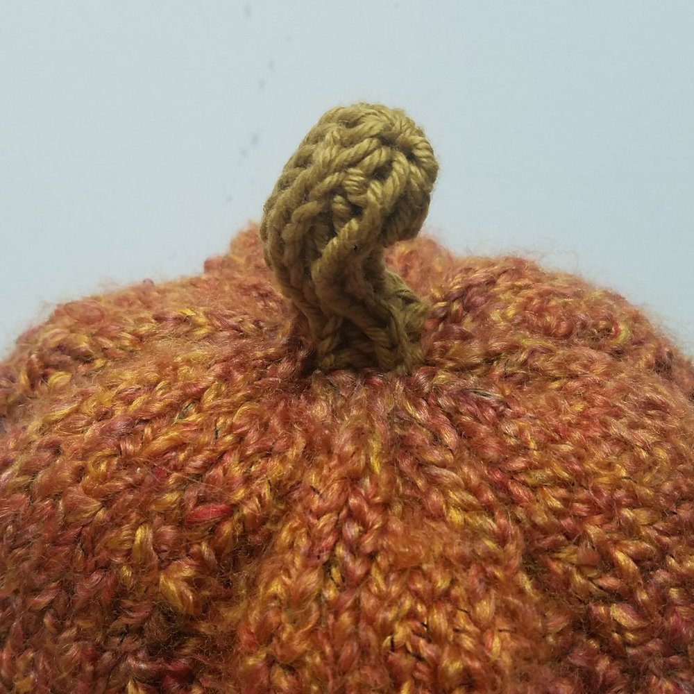 Handmade Knitted Fall Gourmet Autumn Colors Extra Large Pumpkin Décor - Picture 2 of 8